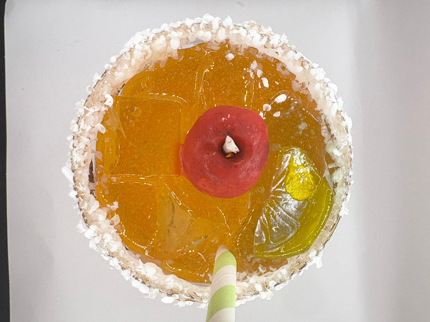 APRICOT SPLASH CANDLE.