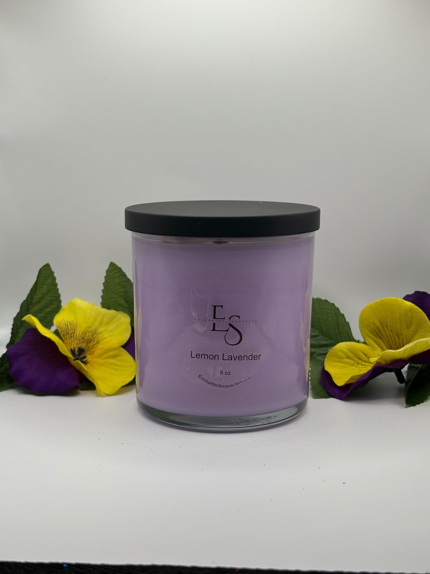 LAVENDER BREEZE CANDLE.