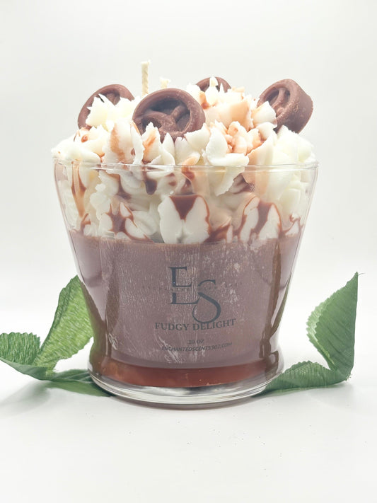 FUDGY DELIGHT CANDLE.