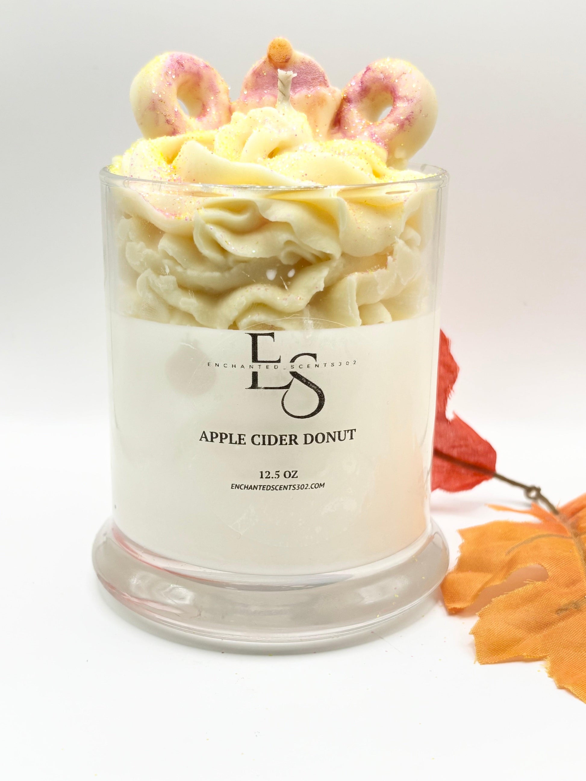 APPLE CIDER DONUT CANDLE.