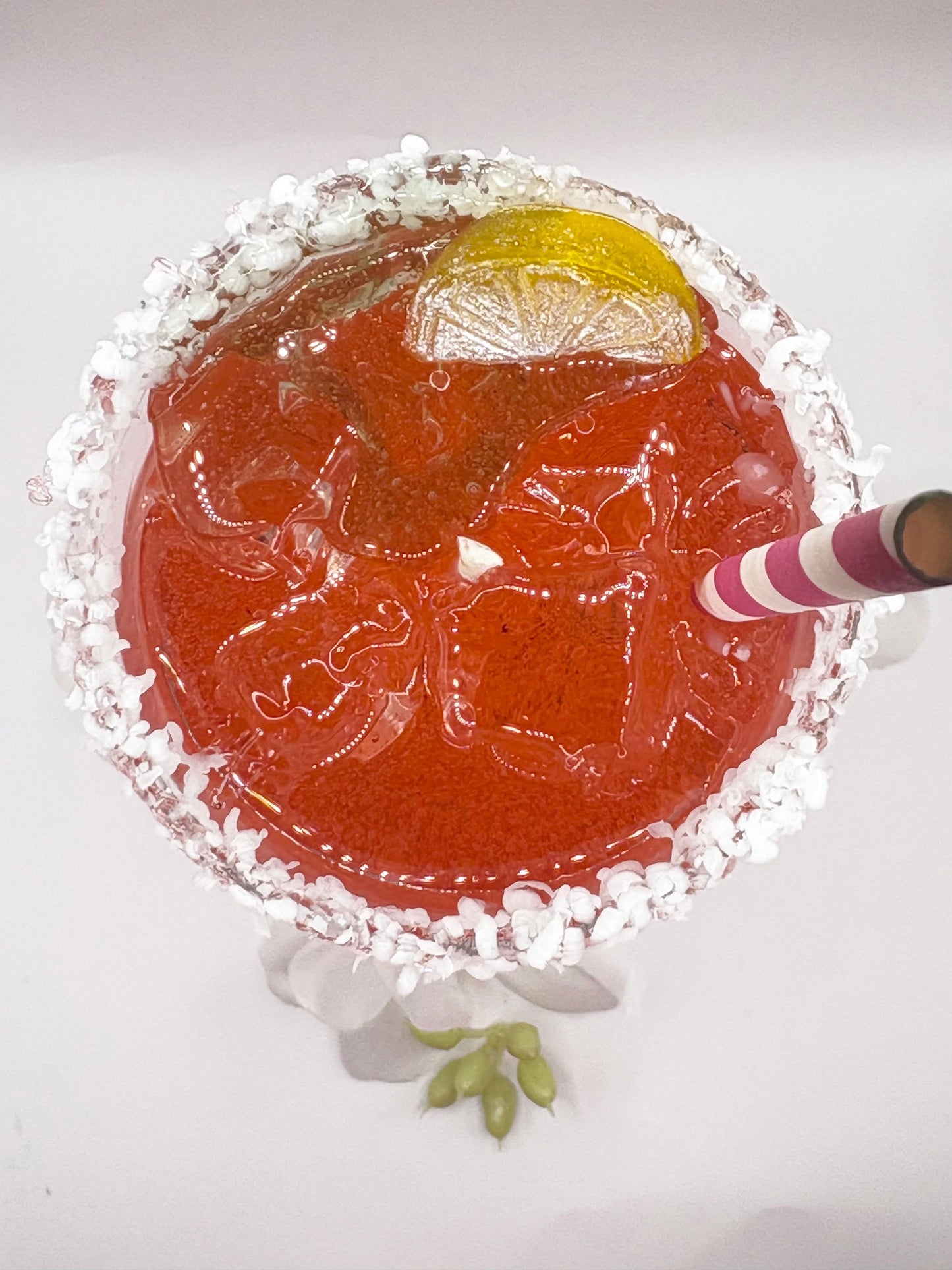 CRANBERRY PROSECCO CANDLE.