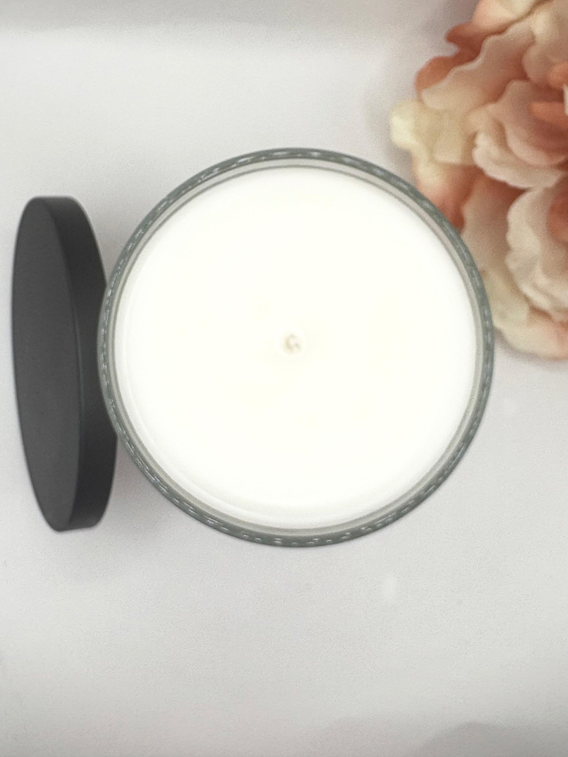 SWEATER WEATHER CANDLE.