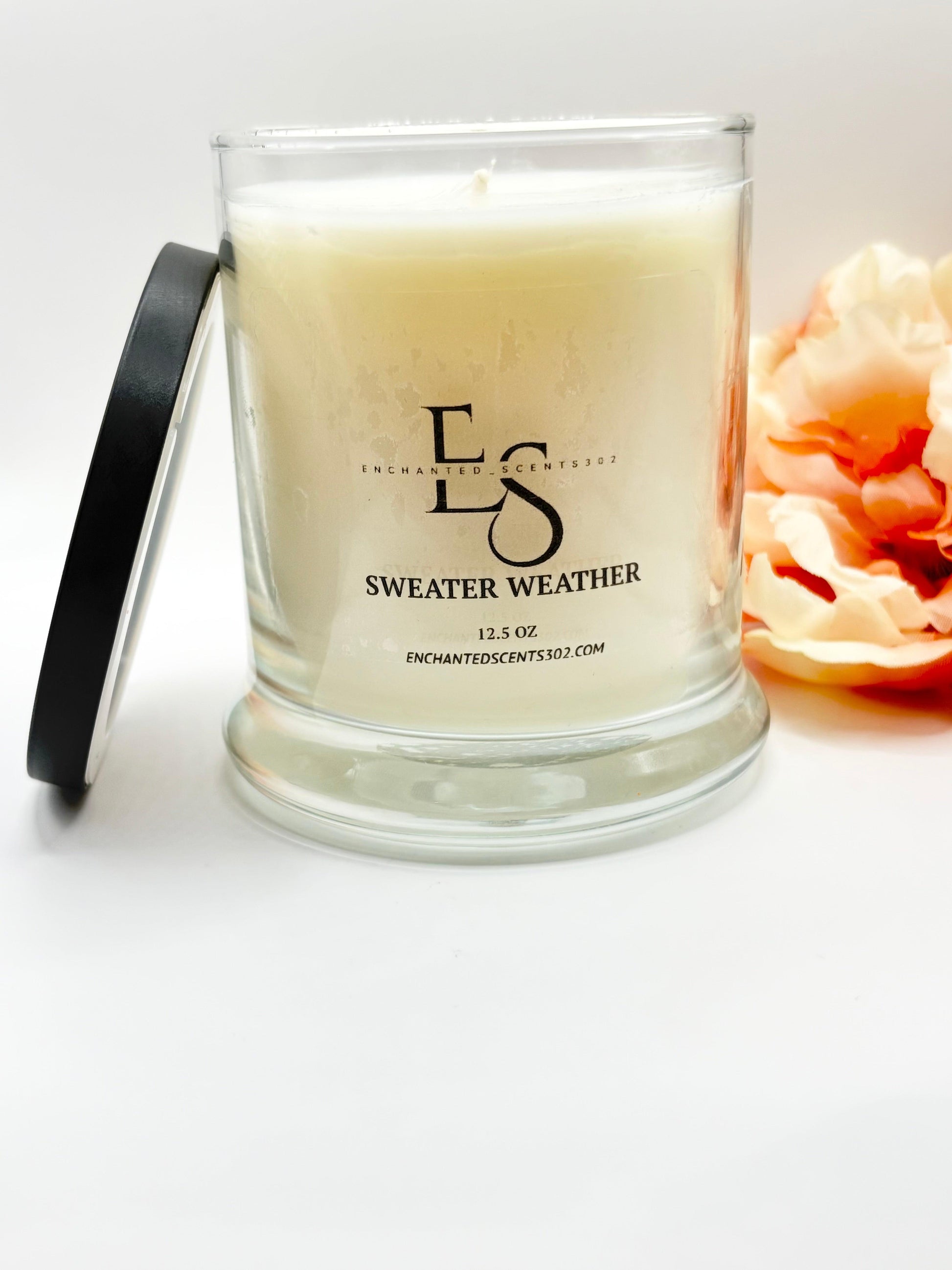 SWEATER WEATHER CANDLE.
