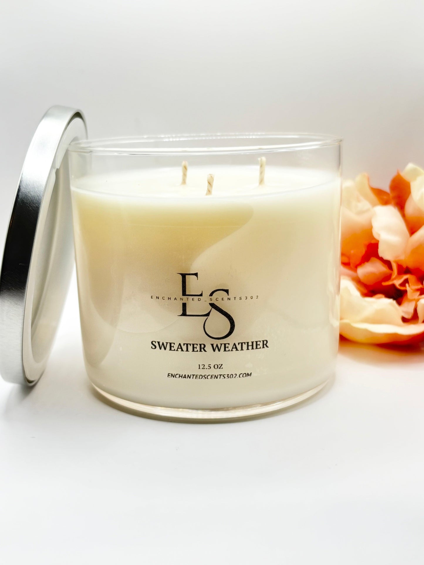 SWEATER WEATHER CANDLE.